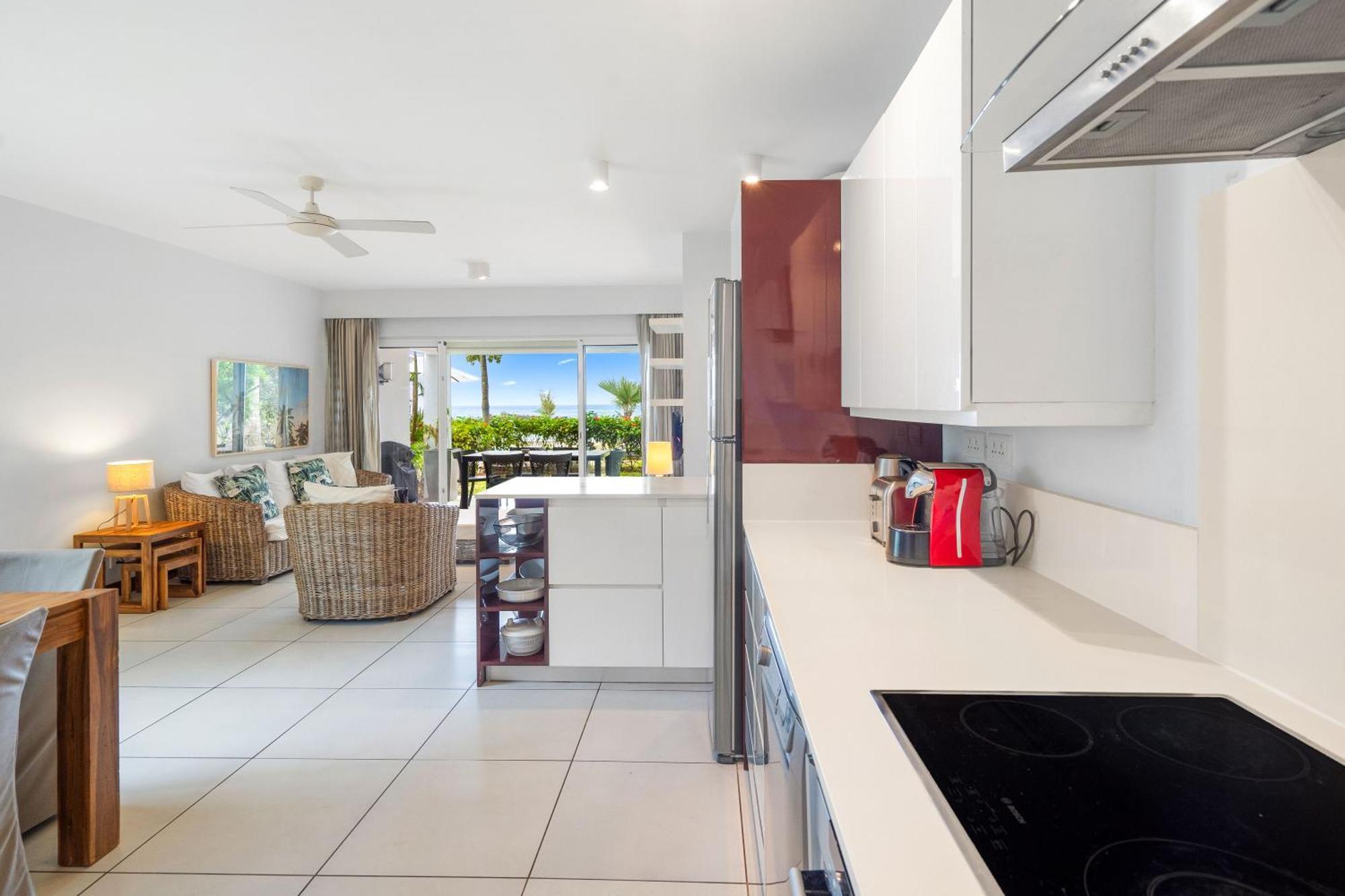 Kanope Bay - Holiday Beachfront Apartments Pointe aux Biches Exterior photo